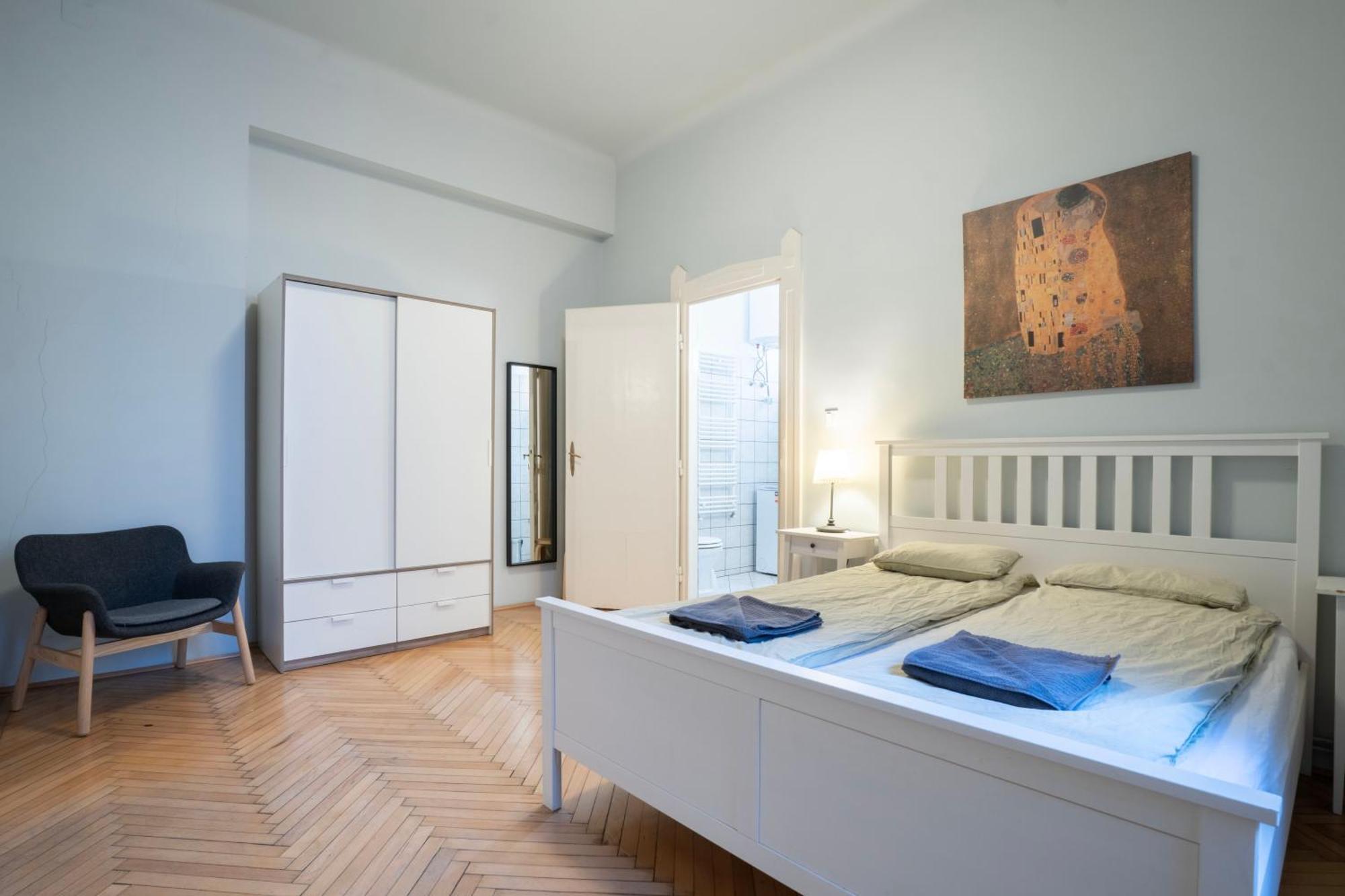 Super Comfort Apartment With 3 Rooms Next To Opera Budapešť Exteriér fotografie