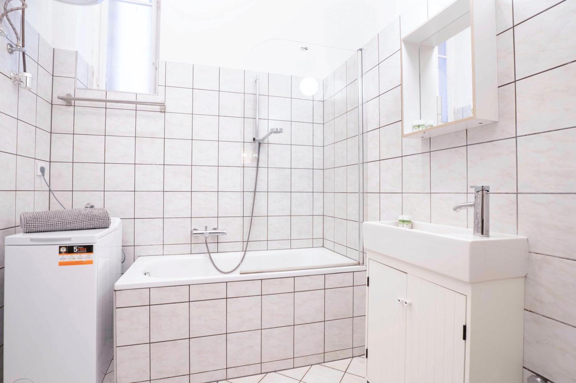 Super Comfort Apartment With 3 Rooms Next To Opera Budapešť Exteriér fotografie